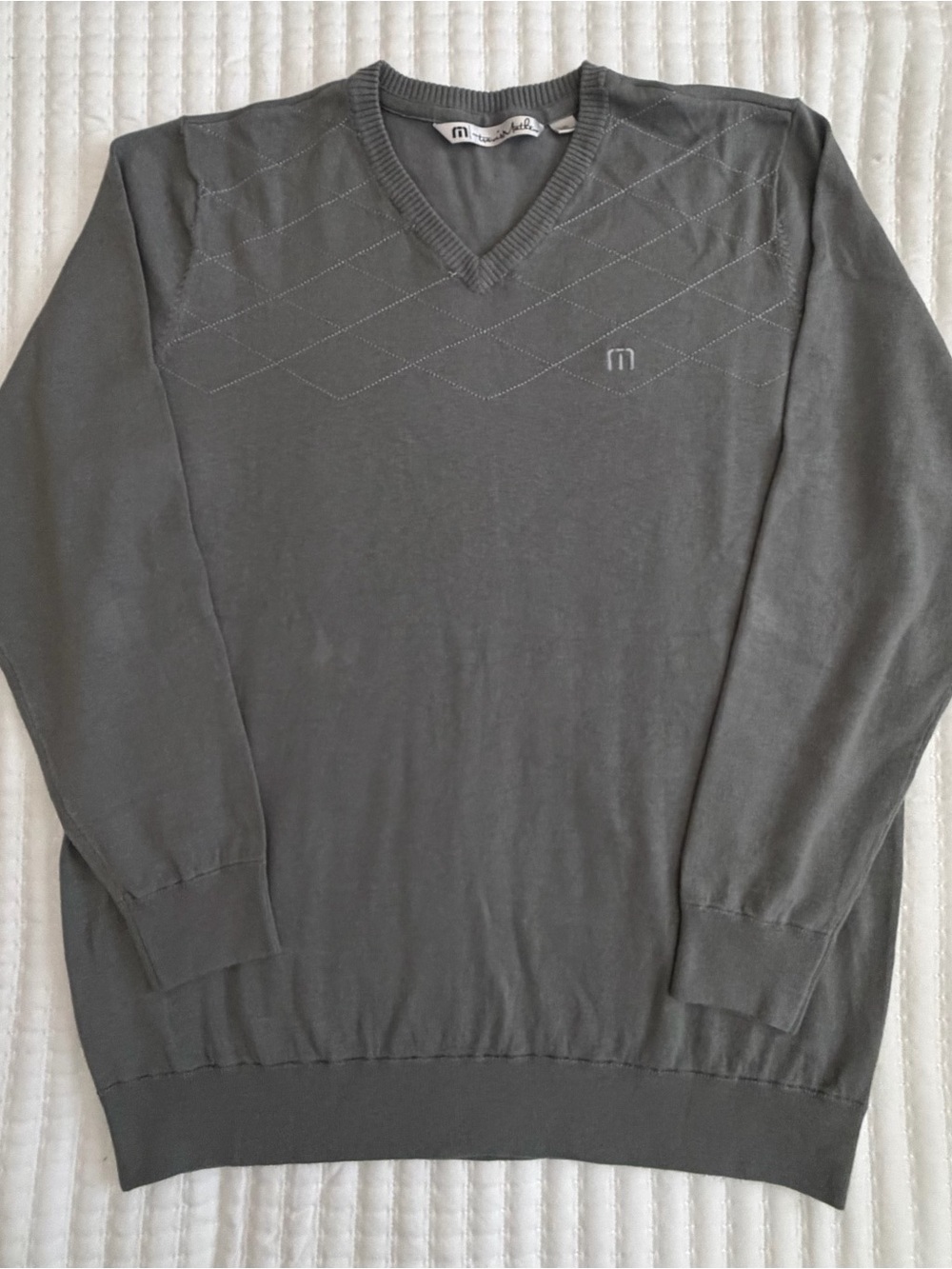 Travis Mathew Men's V-Neck Sweater - Gray/Grey EUC